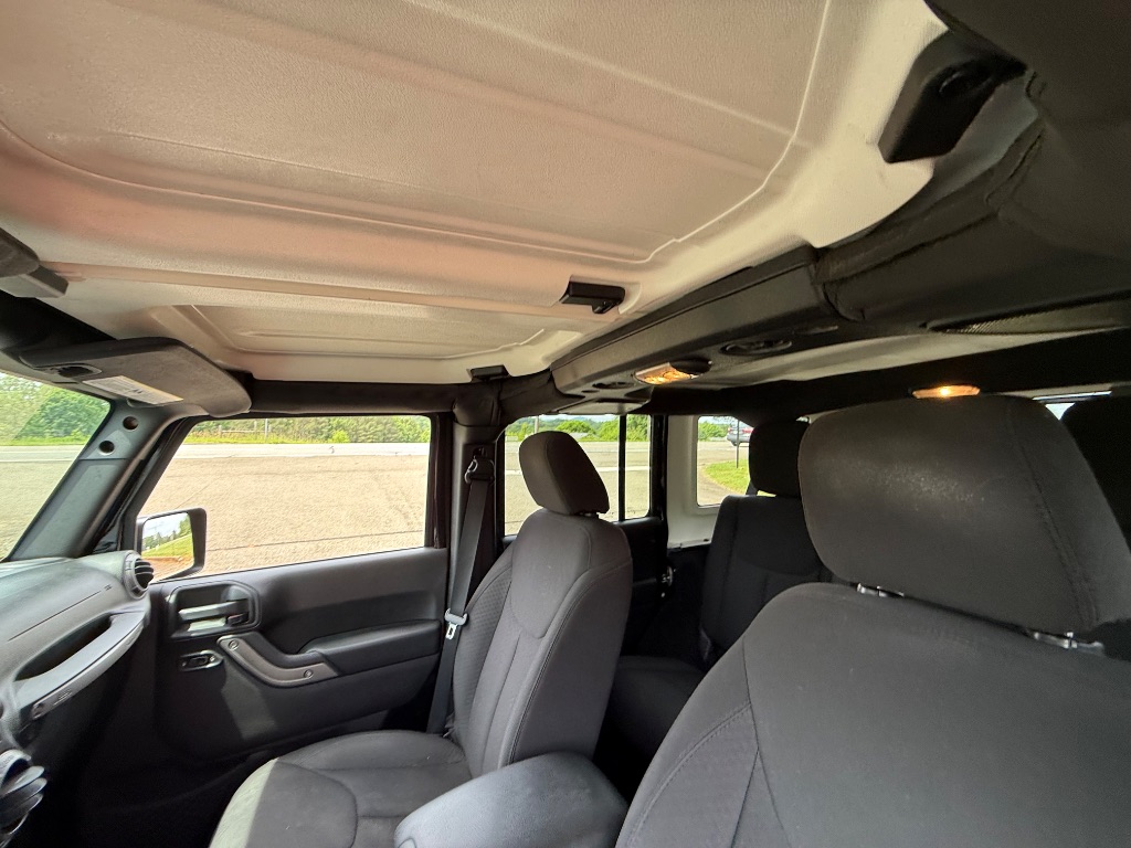 2015 Jeep Wrangler Unlimited Sport photo