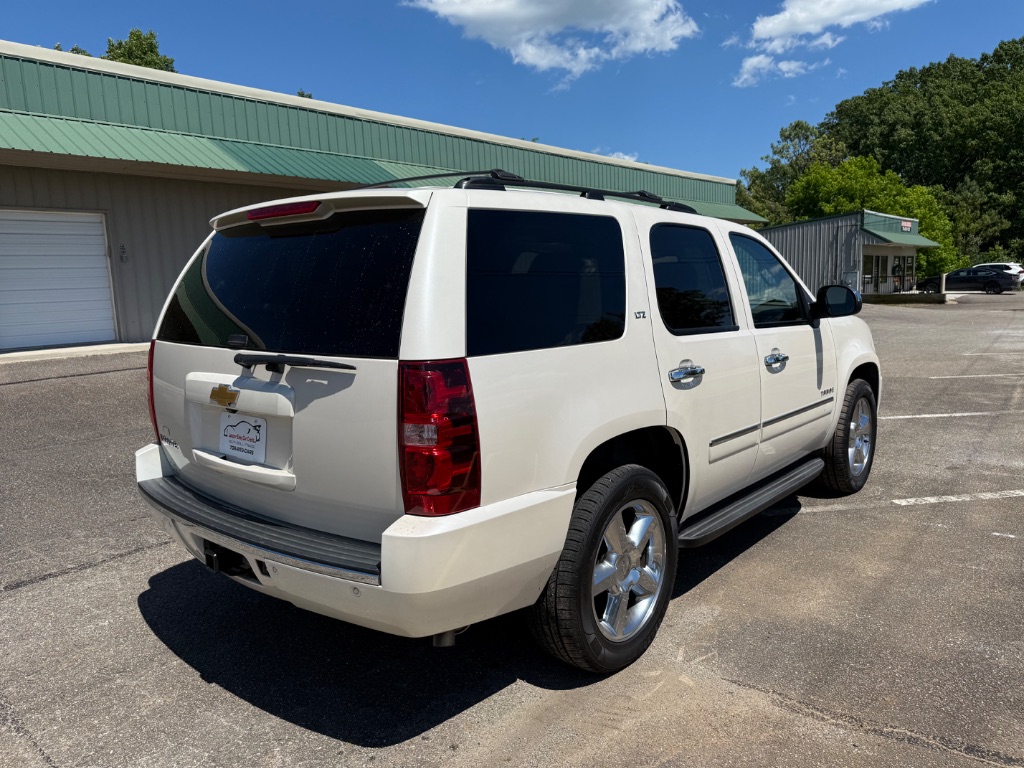 2013 Chevrolet Tahoe LTZ photo