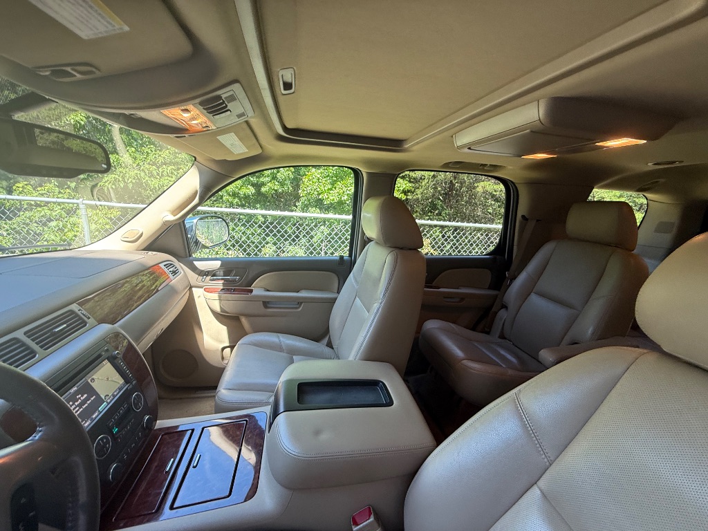 2013 Chevrolet Tahoe LTZ photo