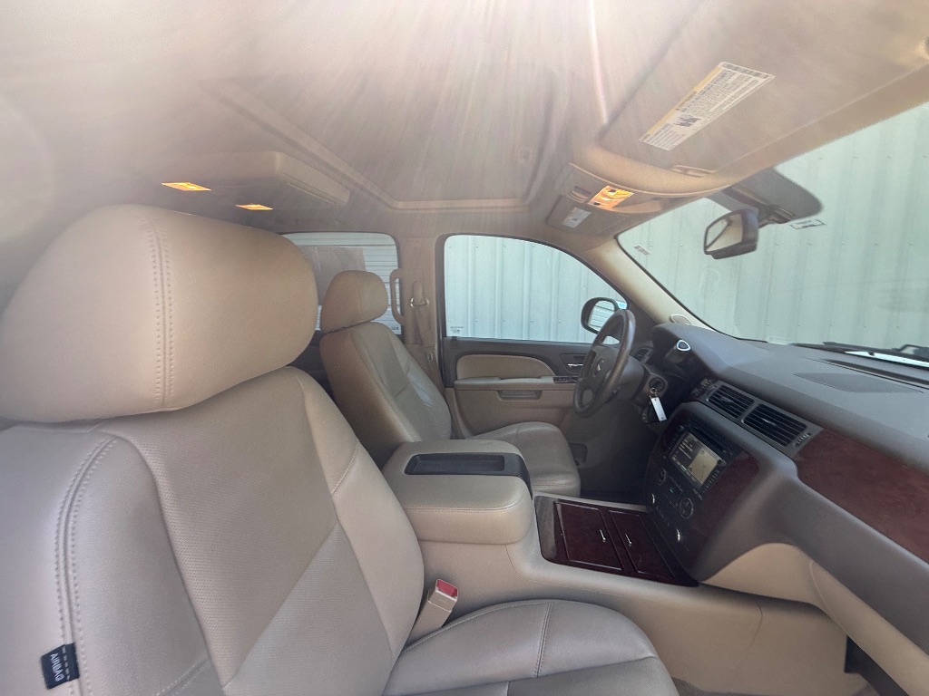 2013 Chevrolet Tahoe LTZ photo