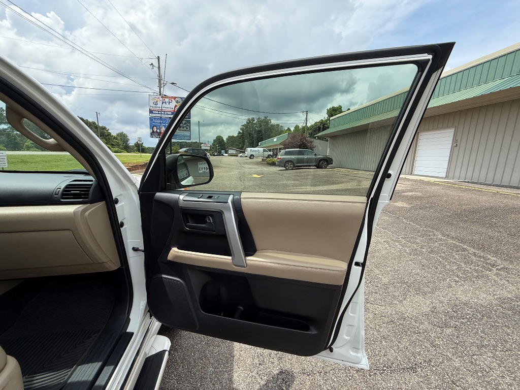 2012 Toyota 4Runner SR5 photo