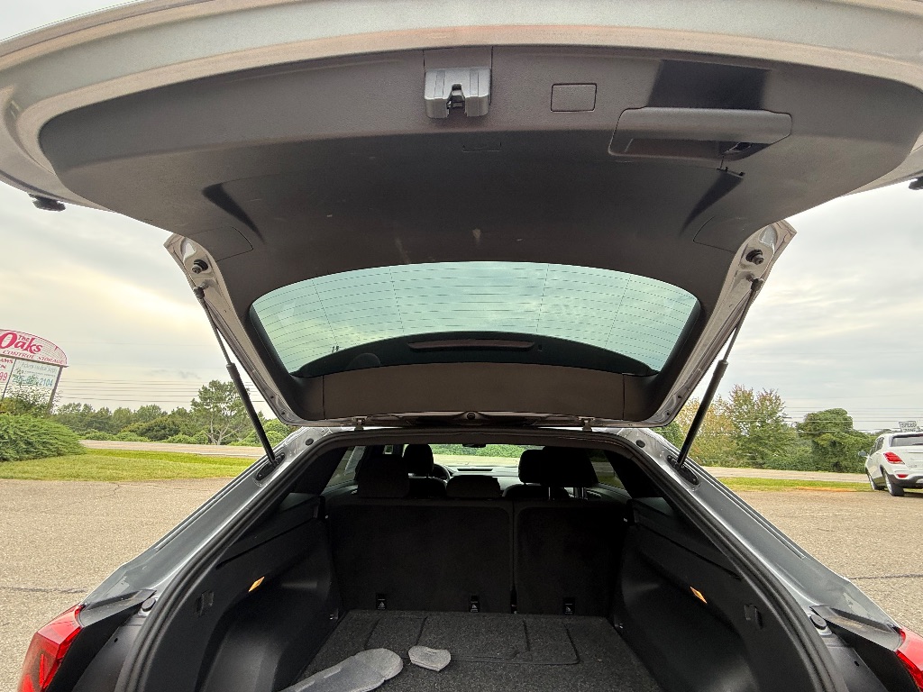 2020 Volkswagen Atlas - $21,990