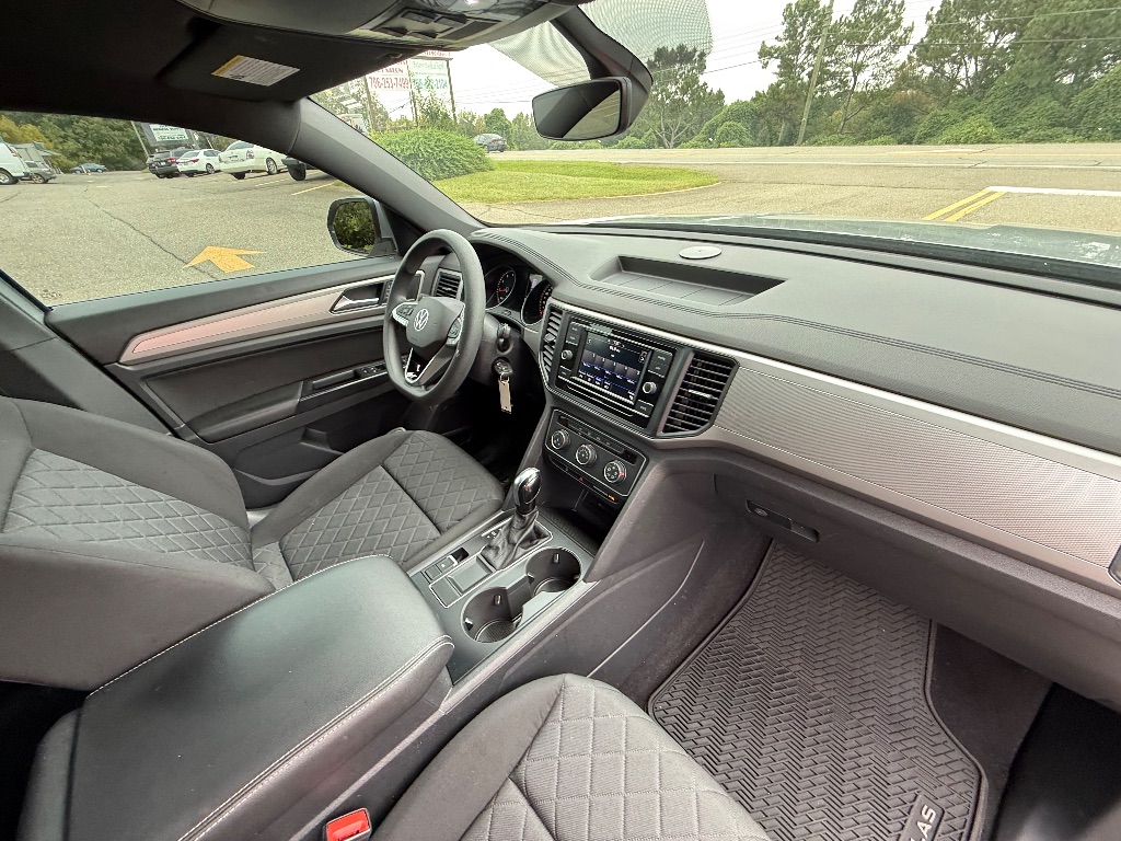 2020 Volkswagen Atlas - $21,990