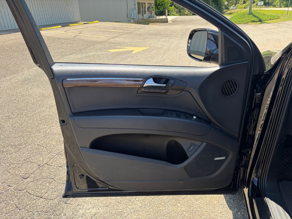 2012 Audi Q7 - $10,990