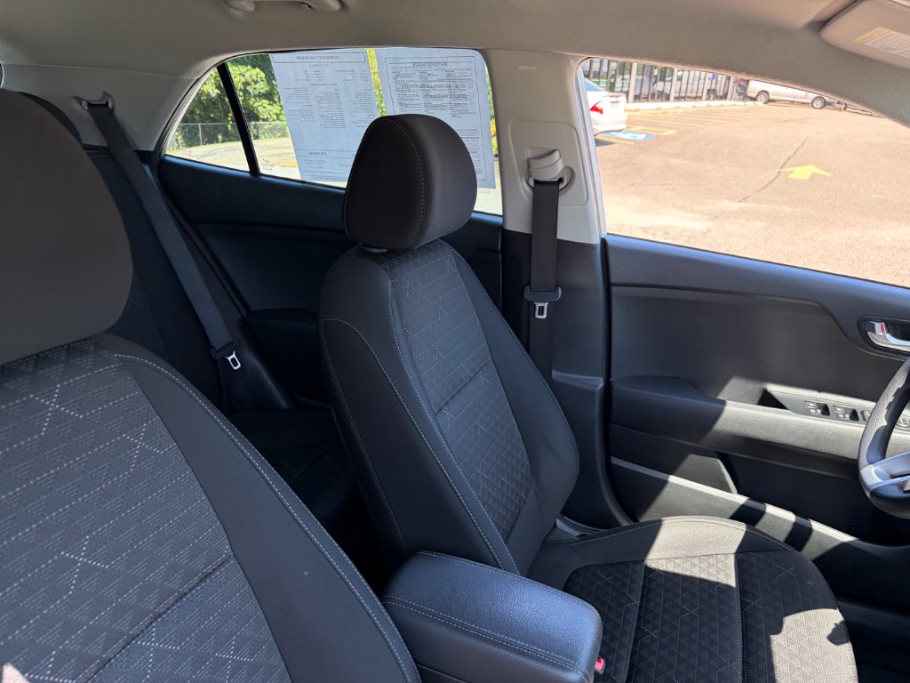 2023 Kia Rio - $17,990