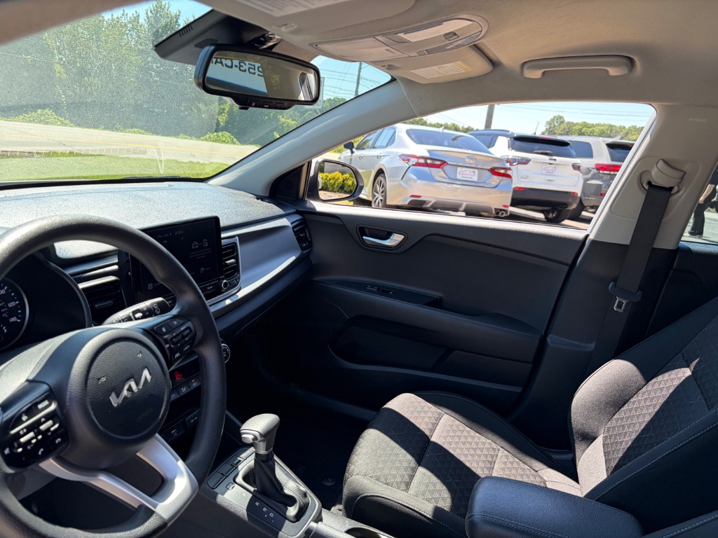 2023 Kia Rio - $17,990