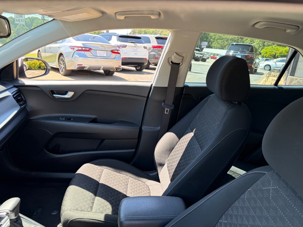 2023 Kia Rio - $17,990