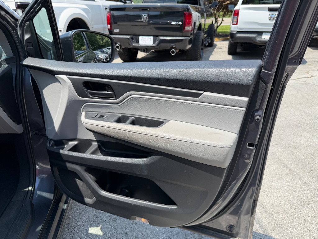 2018 Honda Odyssey - $18,990