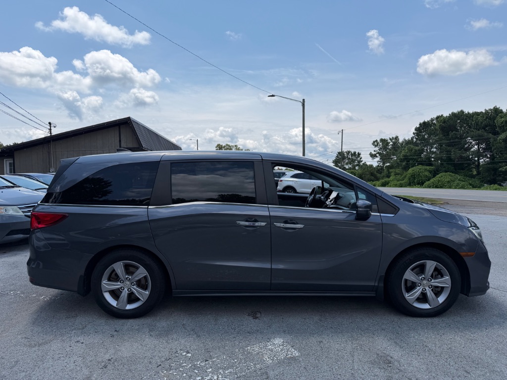 2018 Honda Odyssey - $18,990