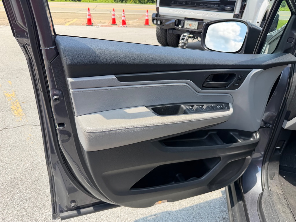 2018 Honda Odyssey - $18,990