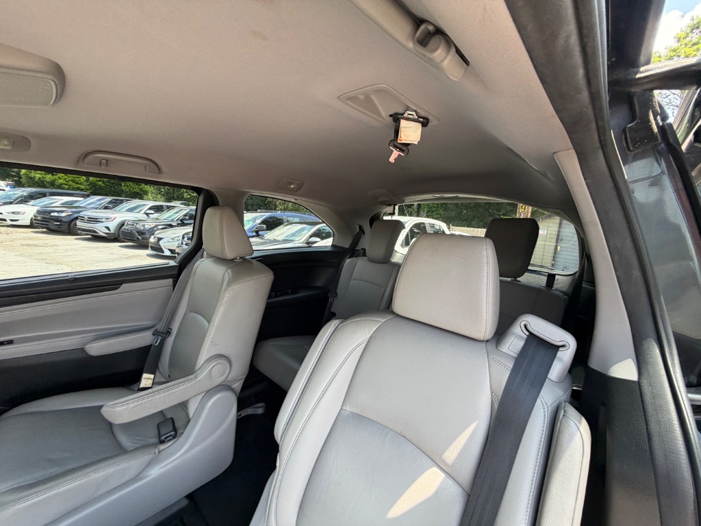 2018 Honda Odyssey - $18,990