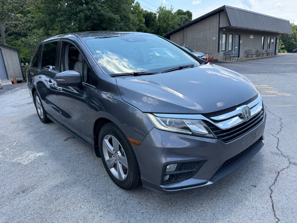 2018 Honda Odyssey - $18,990