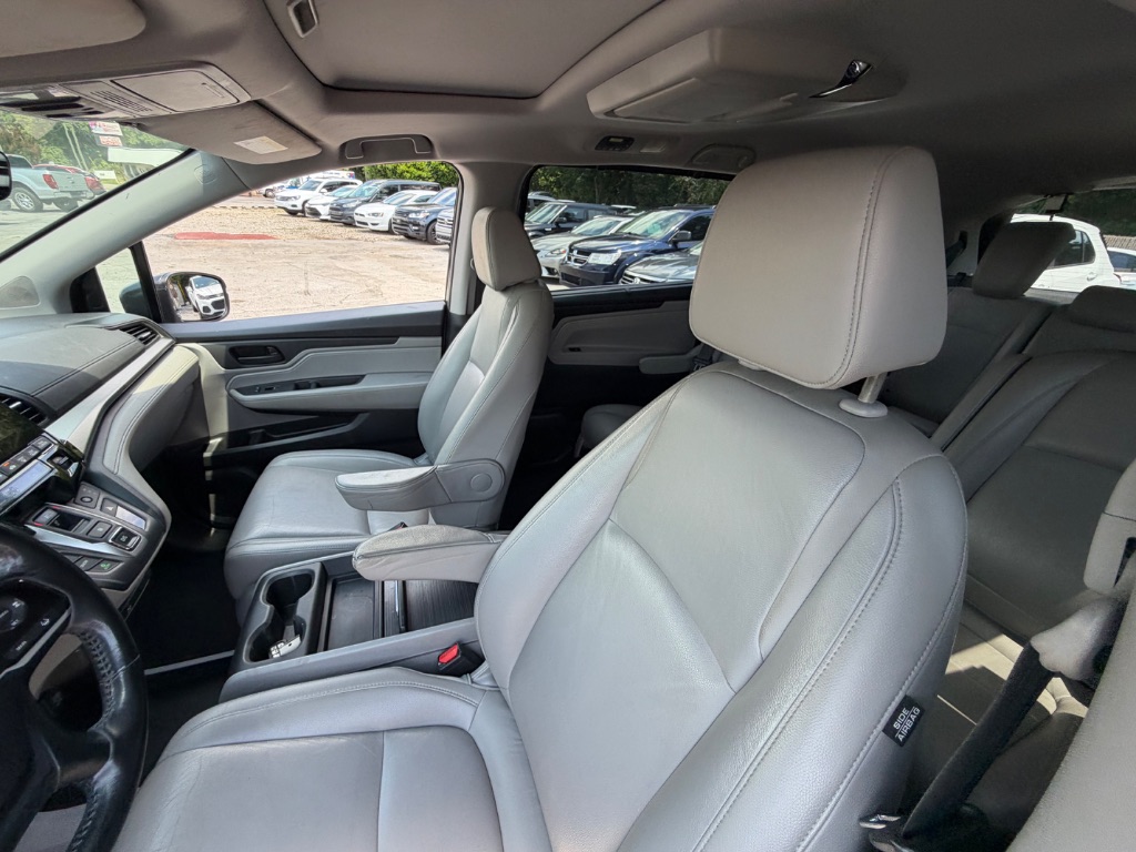 2018 Honda Odyssey - $18,990