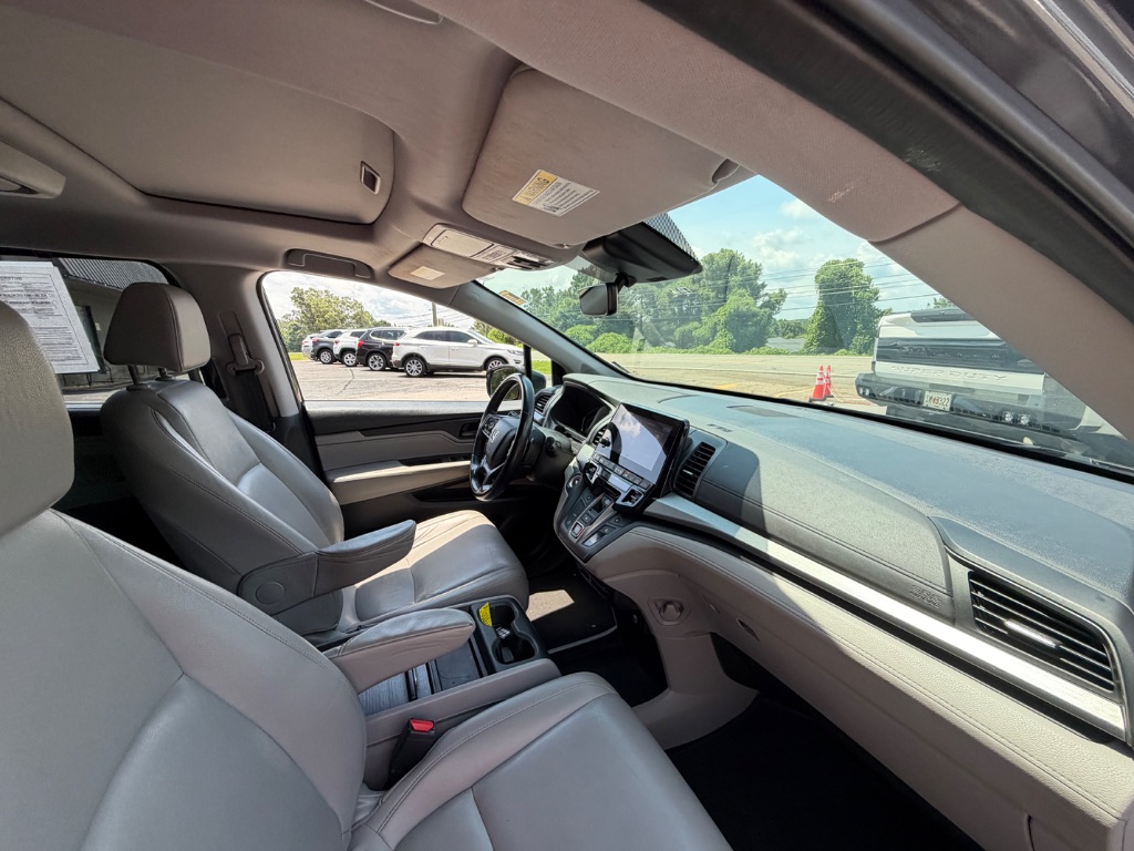 2018 Honda Odyssey - $18,990