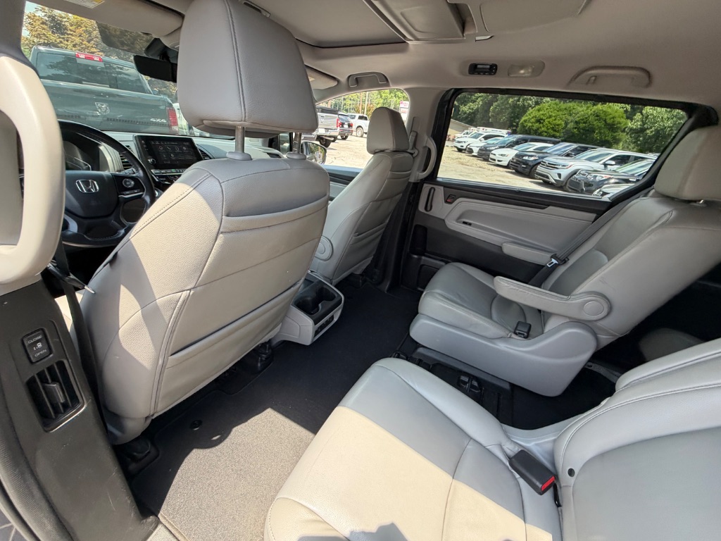 2018 Honda Odyssey - $18,990