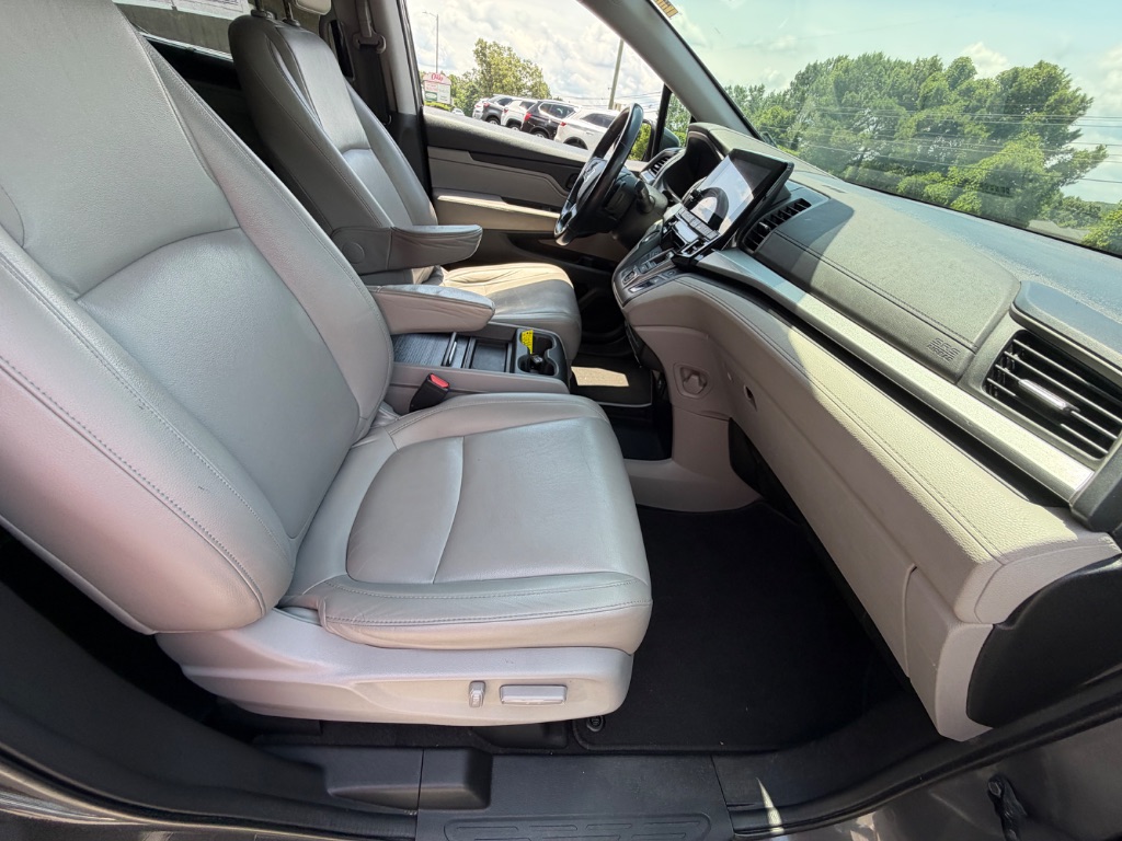 2018 Honda Odyssey - $18,990