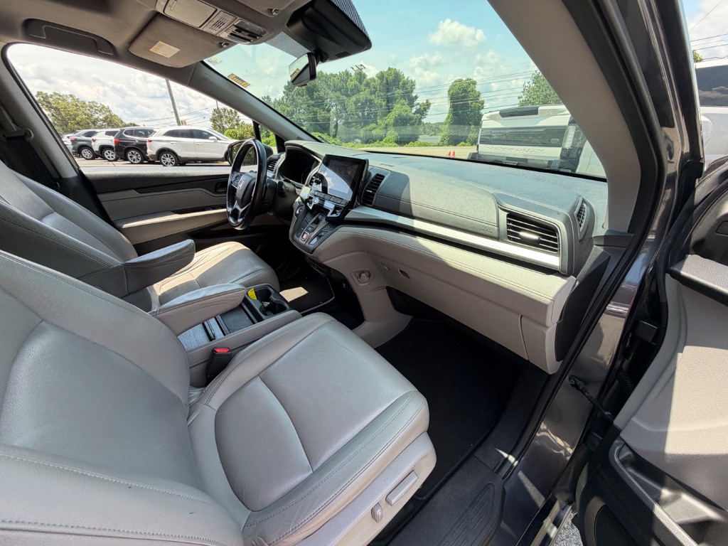 2018 Honda Odyssey - $18,990
