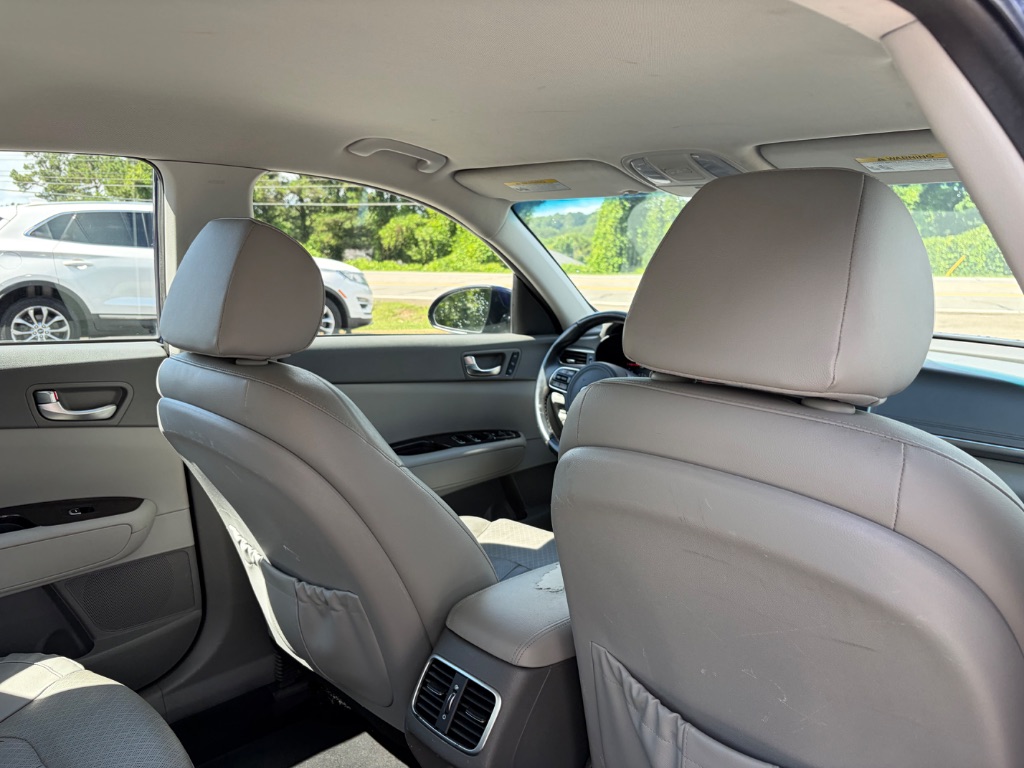 2016 Kia Optima - $10,990