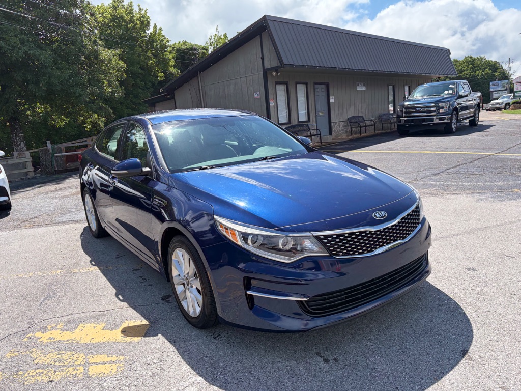 2016 Kia Optima - $10,990