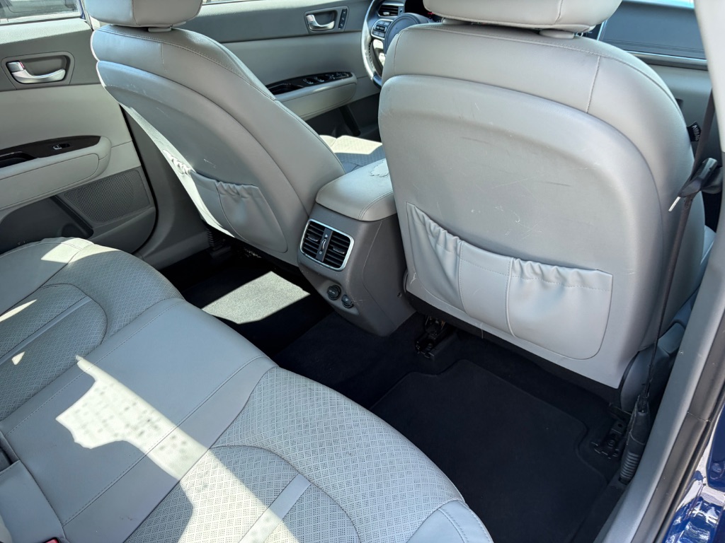 2016 Kia Optima - $10,990