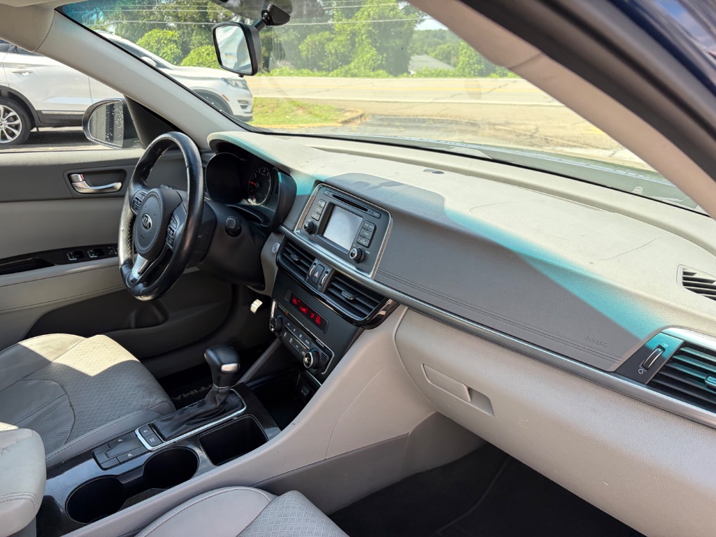 2016 Kia Optima - $10,990