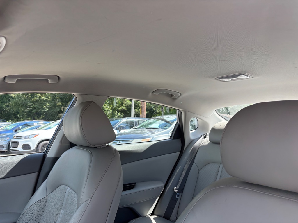 2016 Kia Optima - $10,990