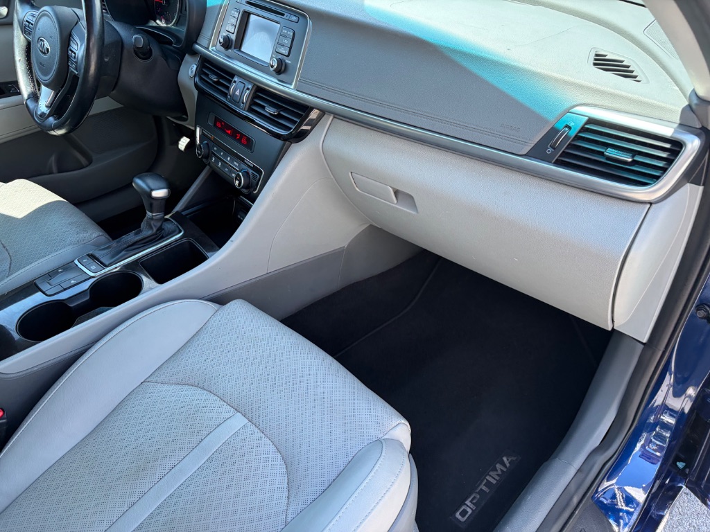 2016 Kia Optima - $10,990