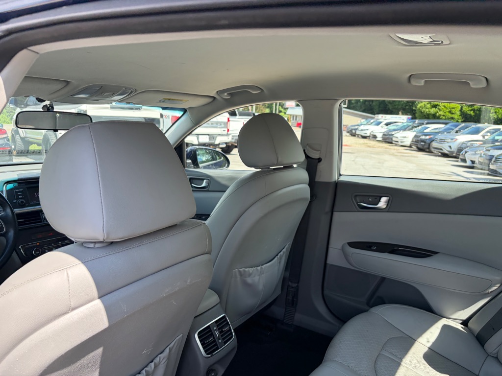 2016 Kia Optima - $10,990