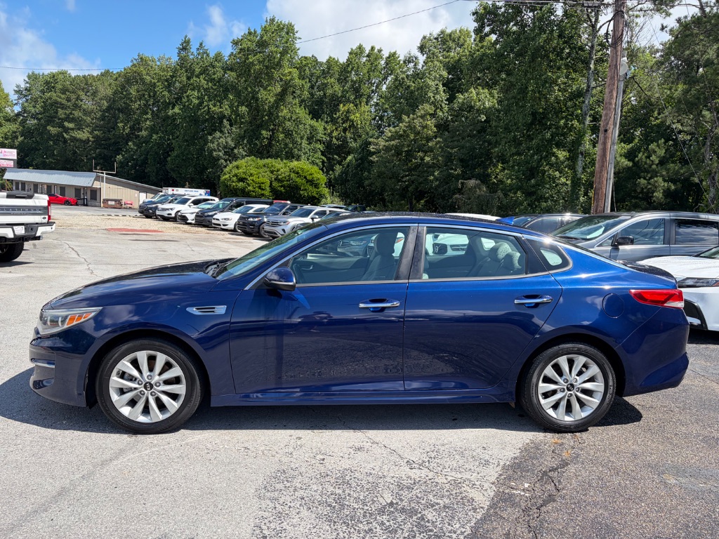 2016 Kia Optima - $10,990