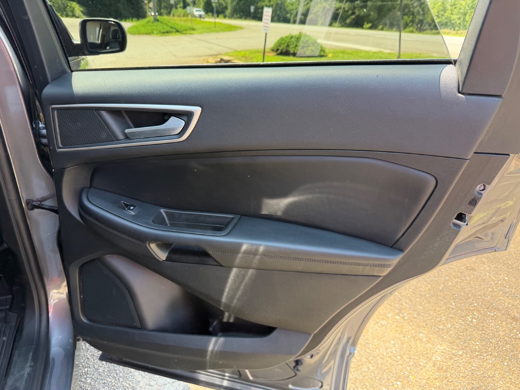 2024 Ford Edge - $28,990