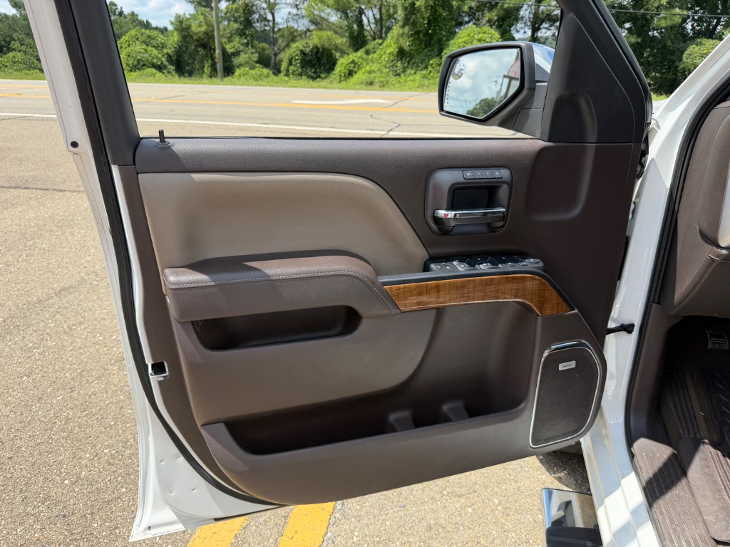 2016 GMC Sierra 1500 - $24,990