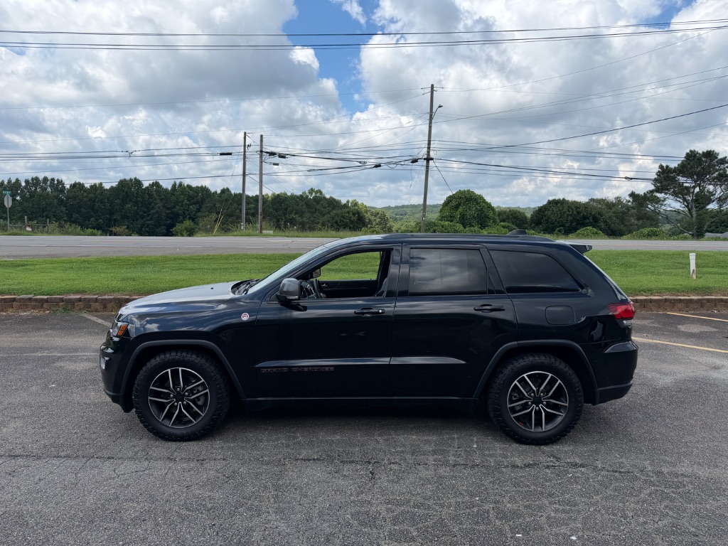 2020 Jeep Cherokee - $22,990