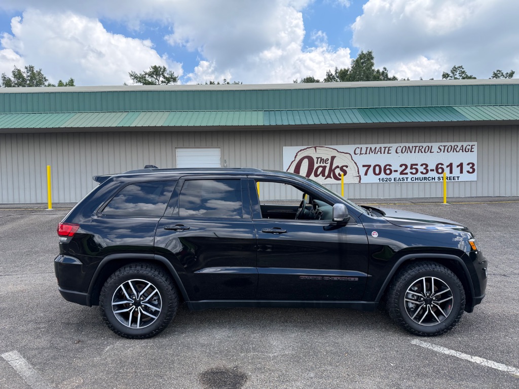 2020 Jeep Cherokee - $22,990