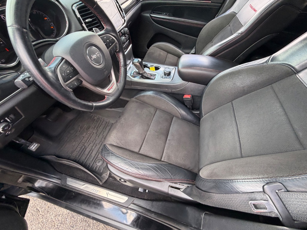 2020 Jeep Cherokee - $22,990