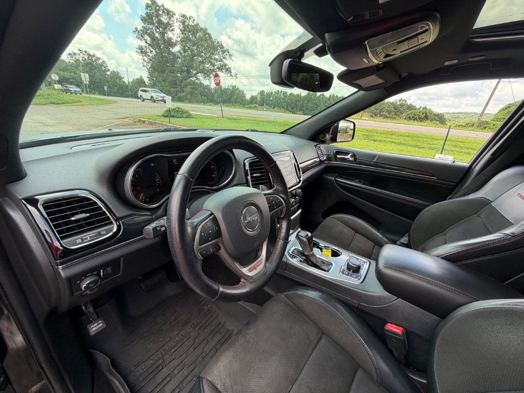 2020 Jeep Cherokee - $22,990