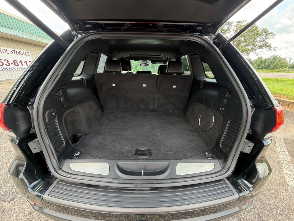 2020 Jeep Cherokee - $22,990