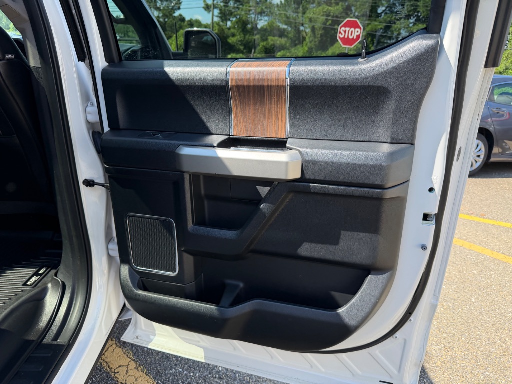 2017 Ford F-150 - $29,990