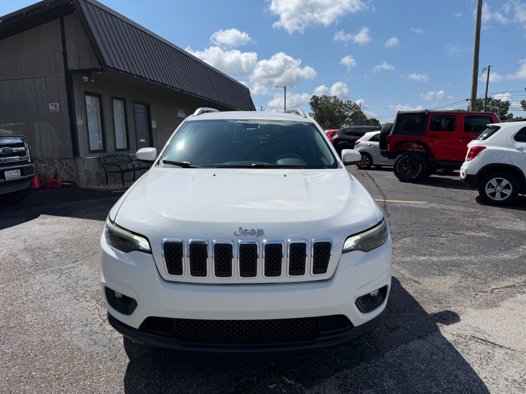 2019 Jeep Cherokee - $15,990