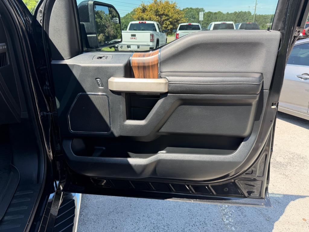 2015 Ford F-150 - $15,990