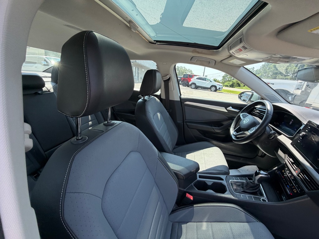 2025 Volkswagen Jetta - $24,990