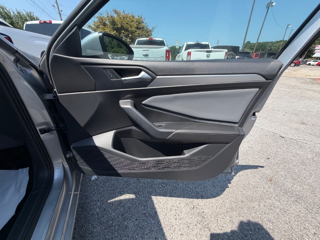 2025 Volkswagen Jetta - $24,990