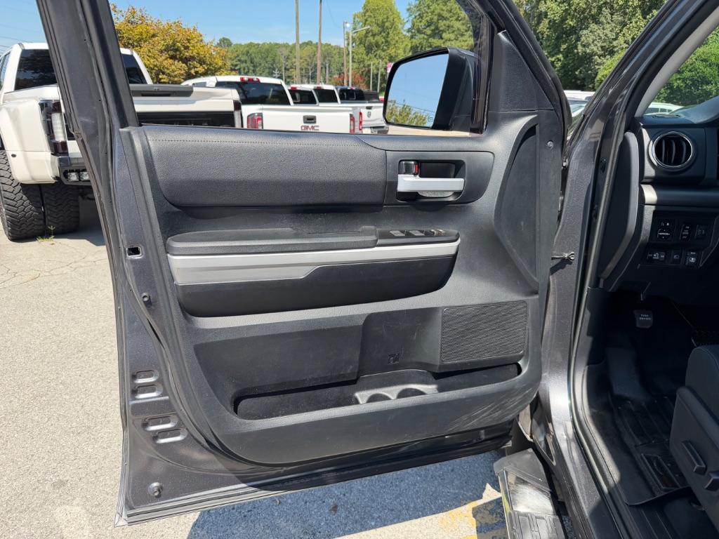 2018 Toyota Tundra - $22,990