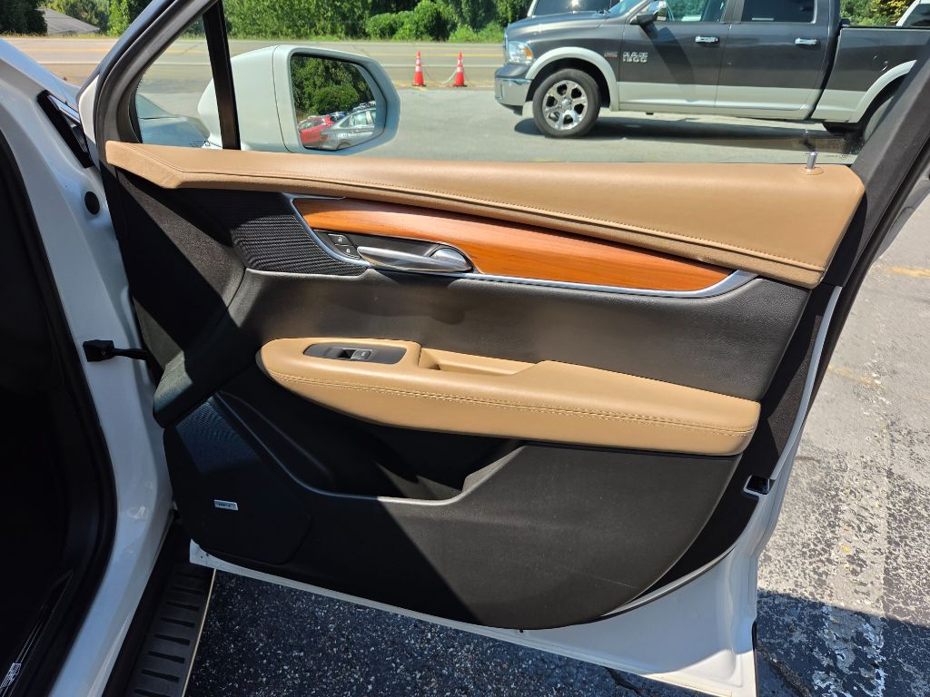 2017 Cadillac XT5 - $18,990