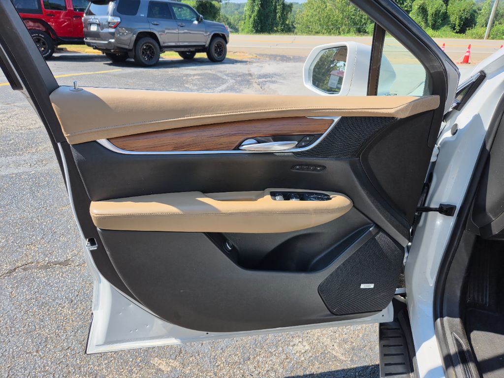 2017 Cadillac XT5 - $18,990