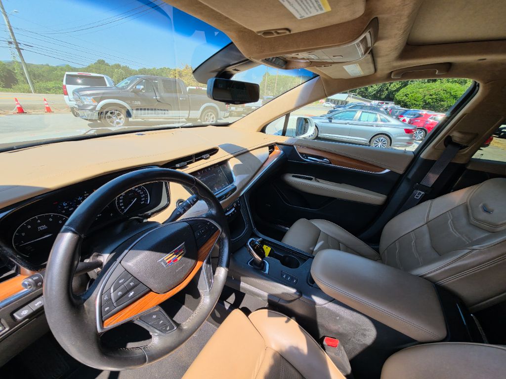 2017 Cadillac XT5 - $18,990