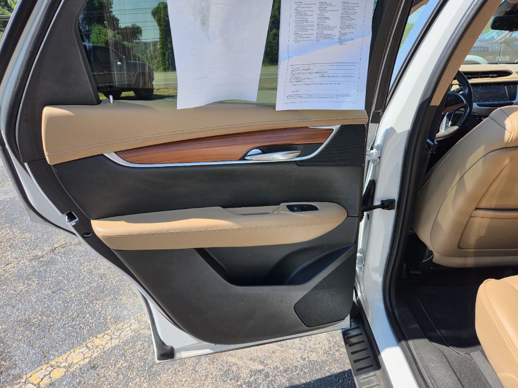 2017 Cadillac XT5 - $18,990
