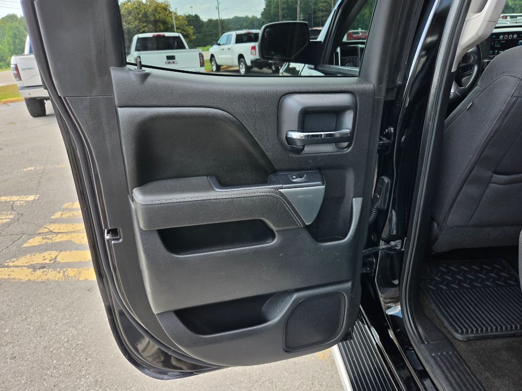 2016 Chevrolet Silverado - $18,990