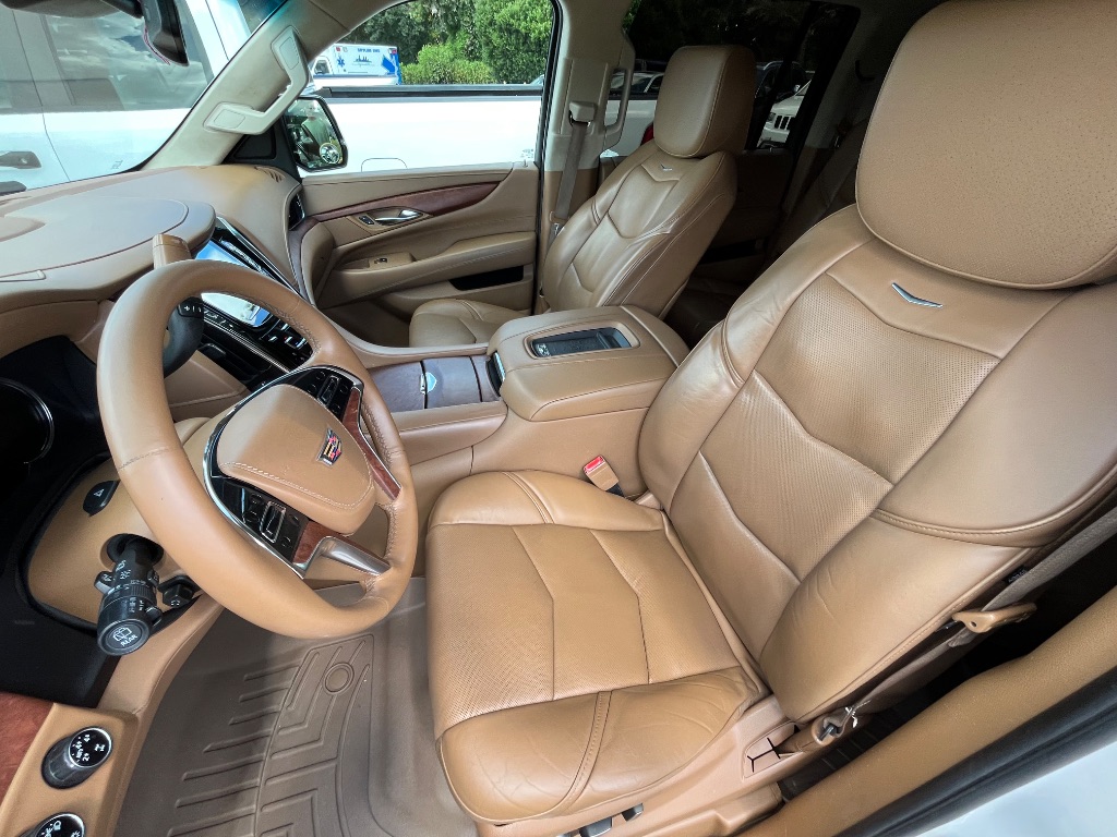 2016 Cadillac Escalade - $16,990