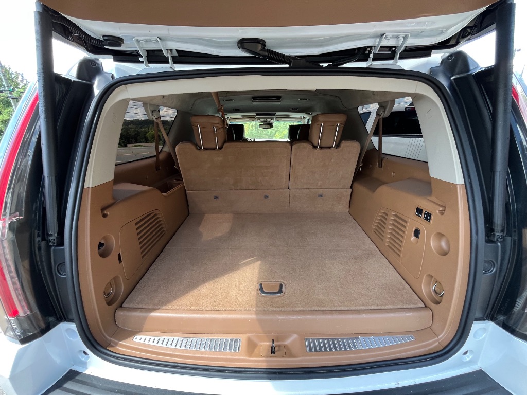 2016 Cadillac Escalade - $16,990