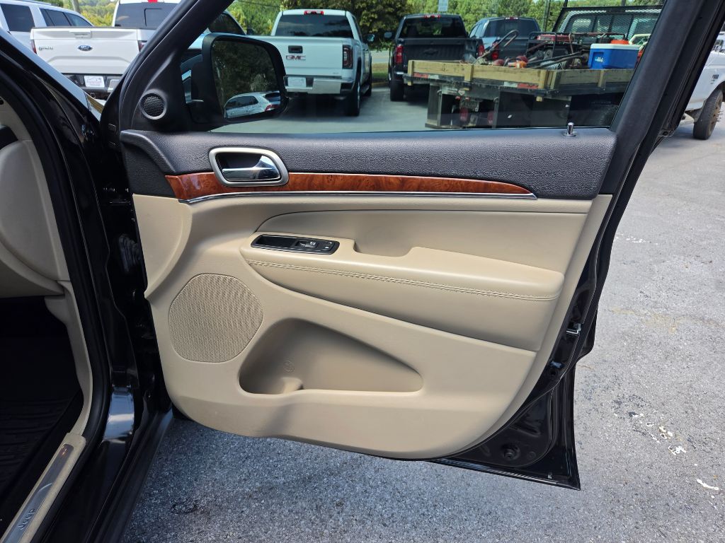 2013 Jeep Cherokee - $11,990